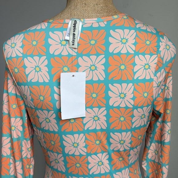 Dippin’ Daisy’s Shoal Front Zipper Long Sleeve One Piece Swimsuit Size MEDIUM - Picture 4 of 7